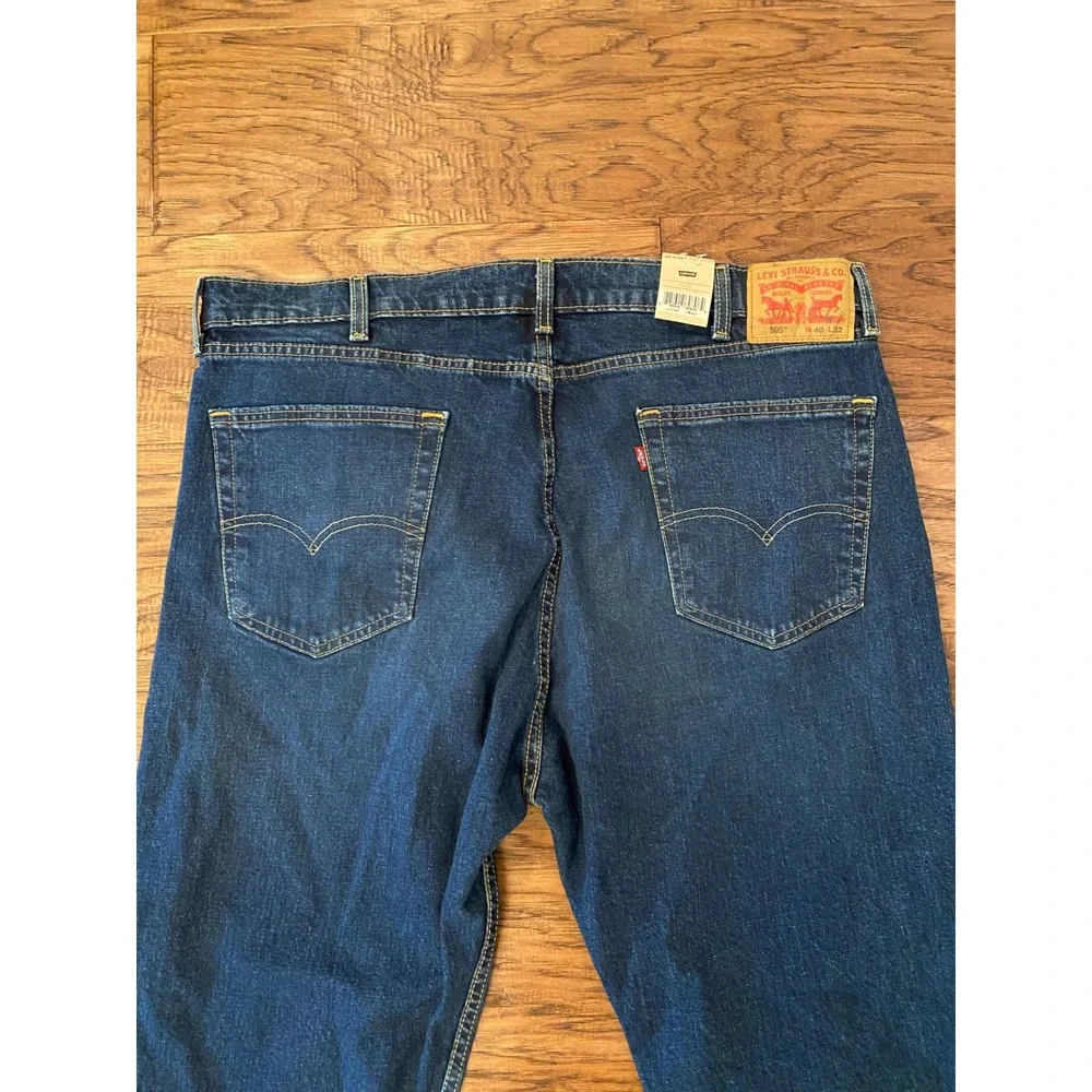 Levis 505 Regular Fit Dark Wash Jeans Mens 40x32 Straight Leg Blue 005051455
